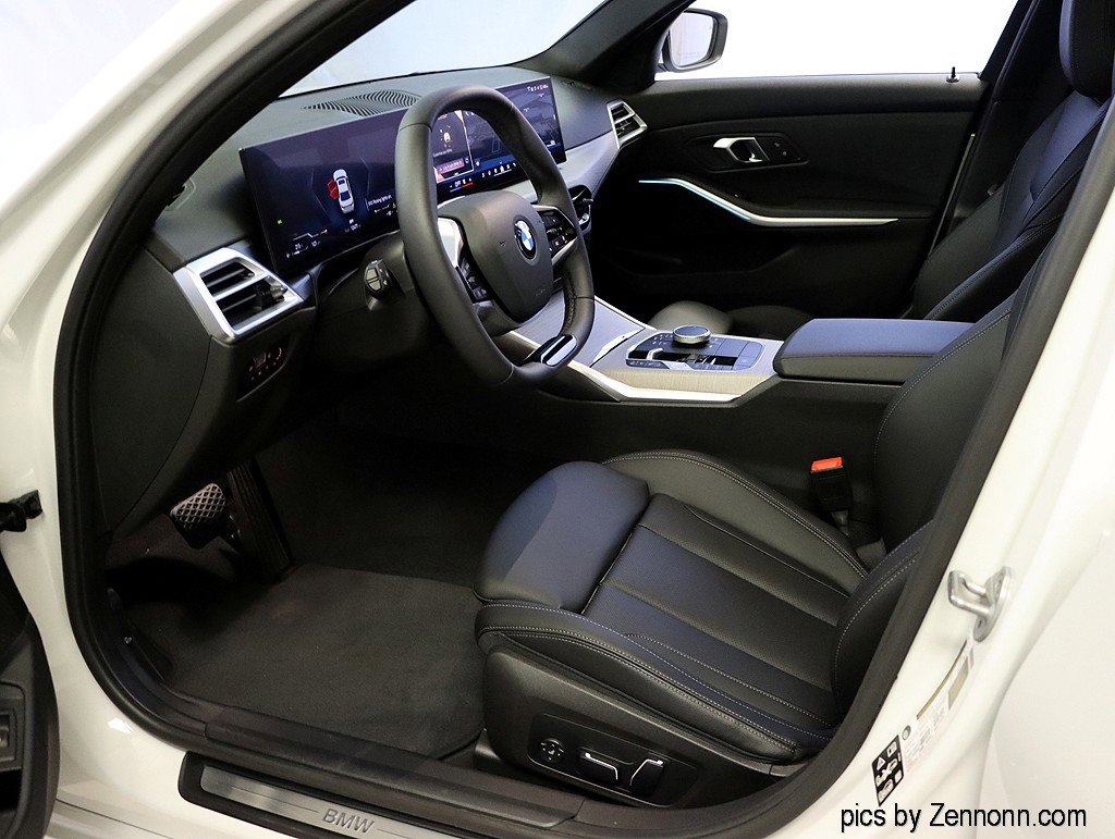 Certified 2025 BMW 330i xDrive Sedan image 11