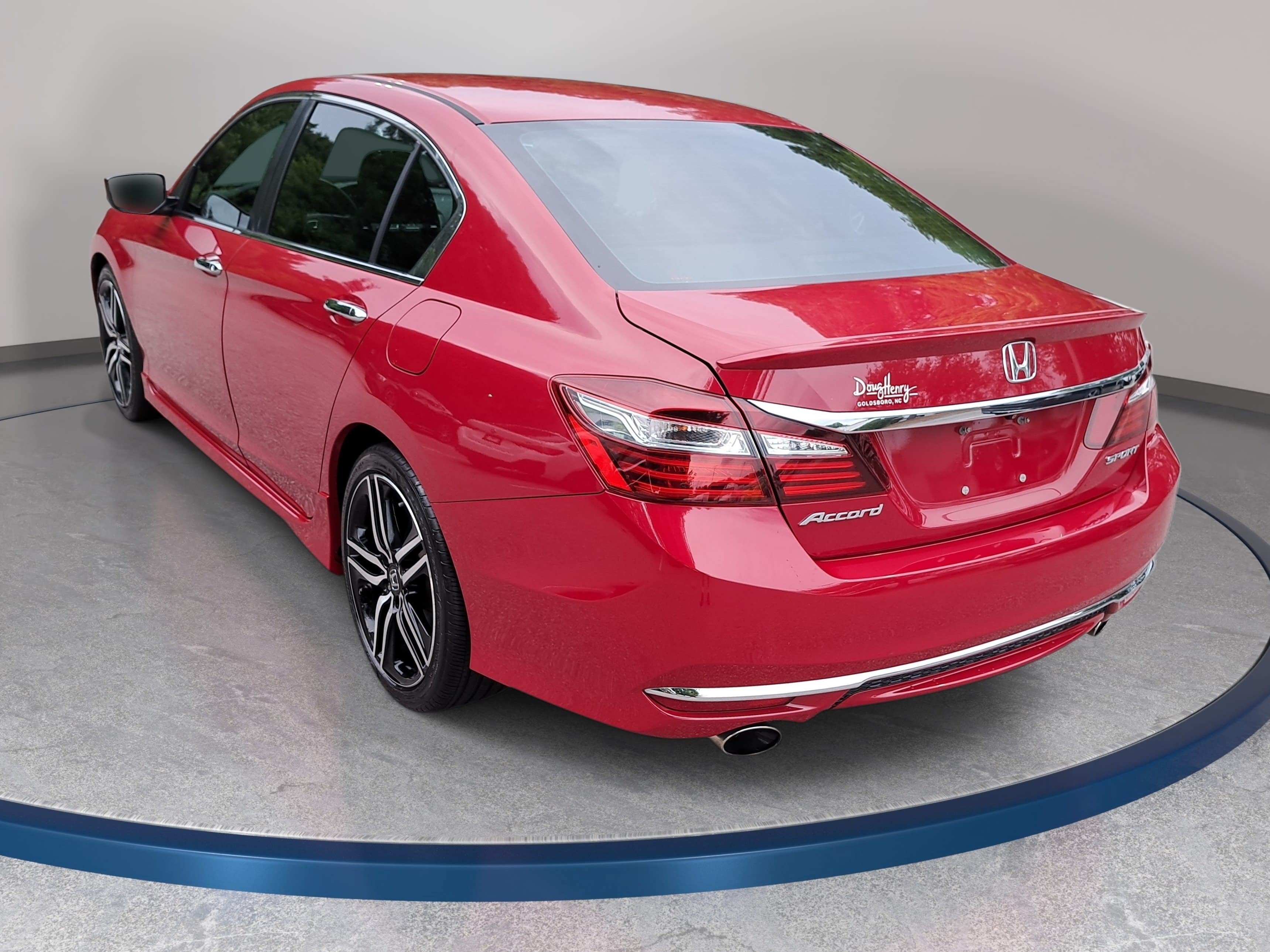 Used 2017 Honda Accord Sport image 7