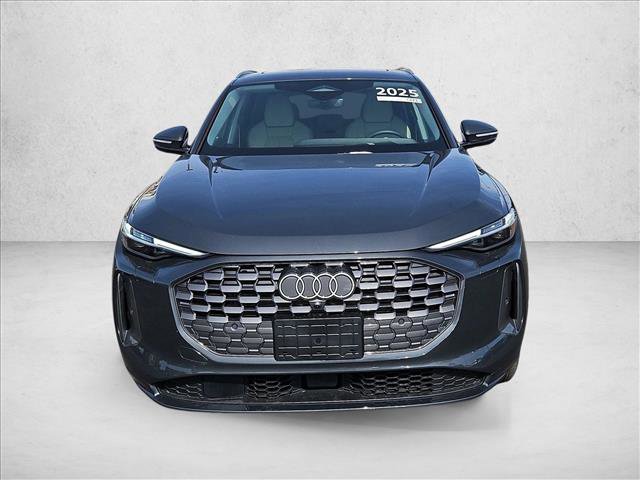 Certified 2025 Audi Q5 Premium Plus w/ Premium Plus image 2