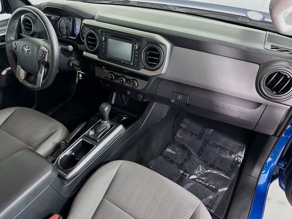 Used 2018 Toyota Tacoma SR5 RWD image 30