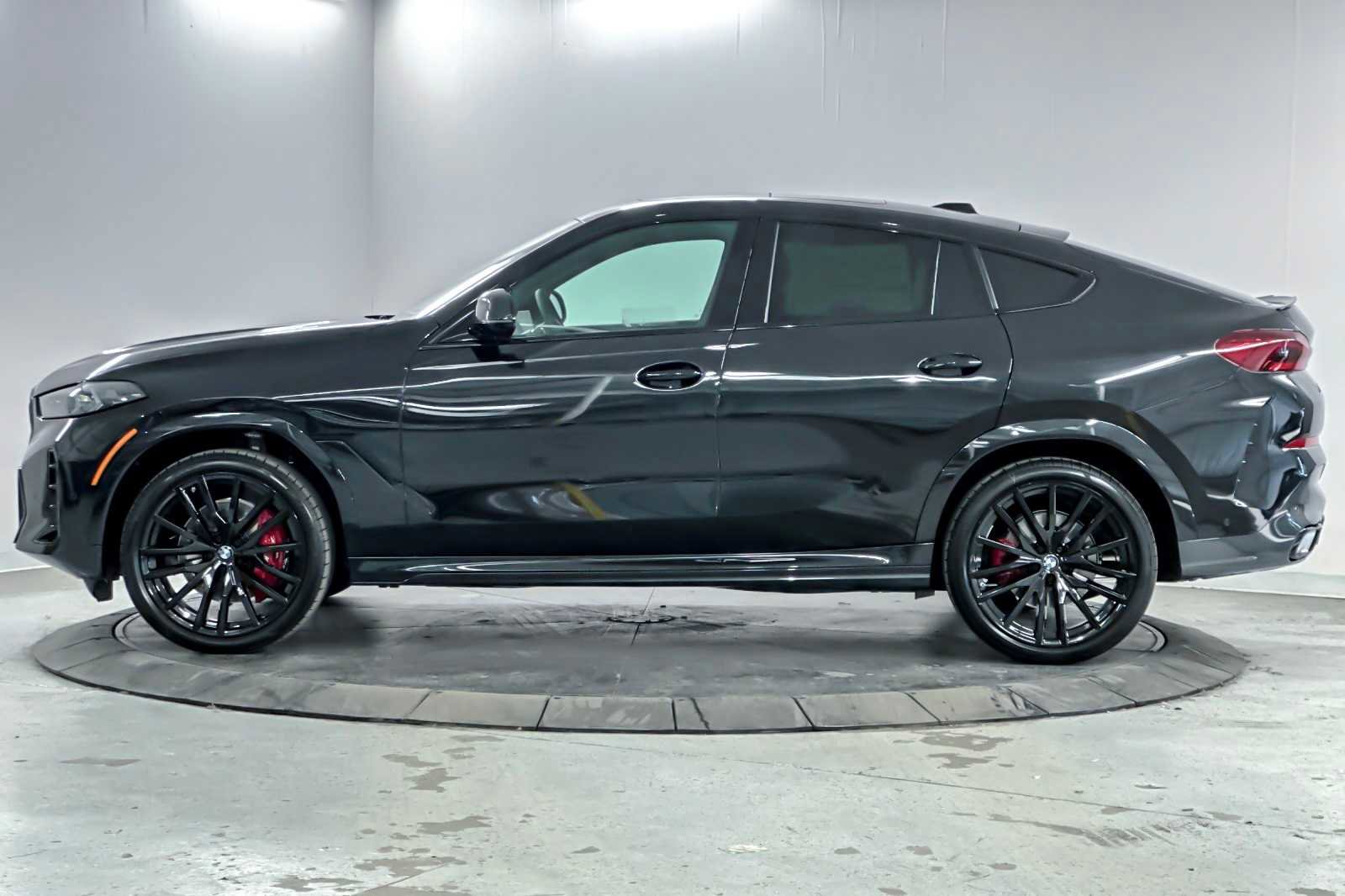 New 2026 BMW X6 xDrive40i w/ Executive Package image 5