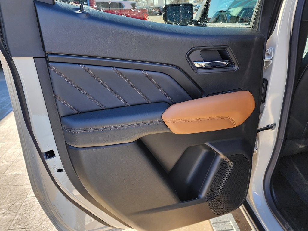 New 2026 GMC Canyon AT4 image 43