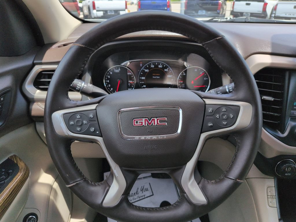 Used 2017 GMC Acadia Denali w/ Technology Package FWD image 14
