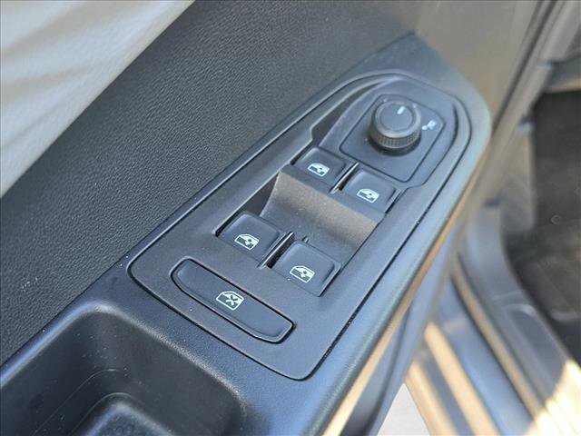 Used 2024 Volkswagen Taos S image 8