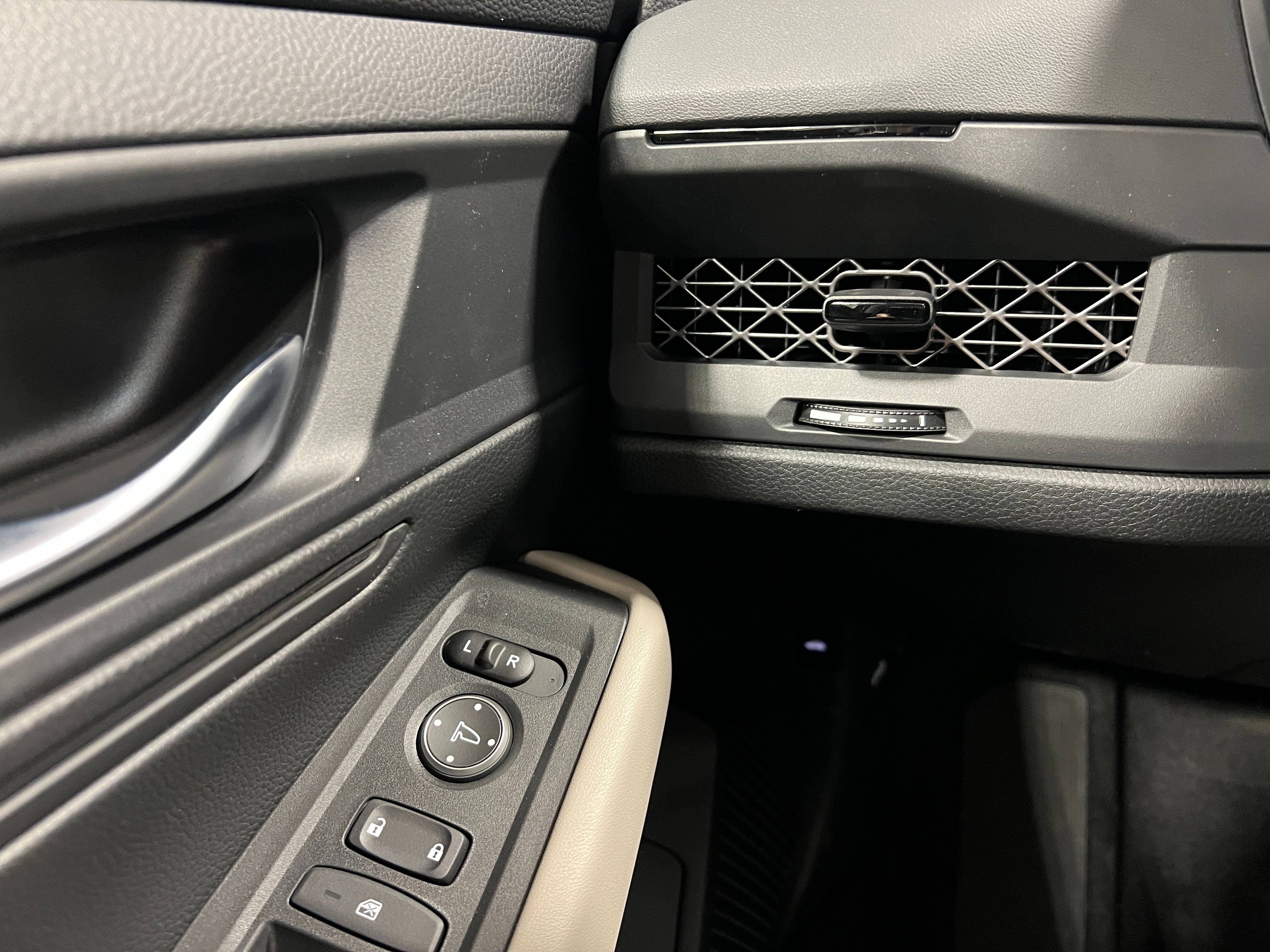 New 2025 Honda Accord LX image 14