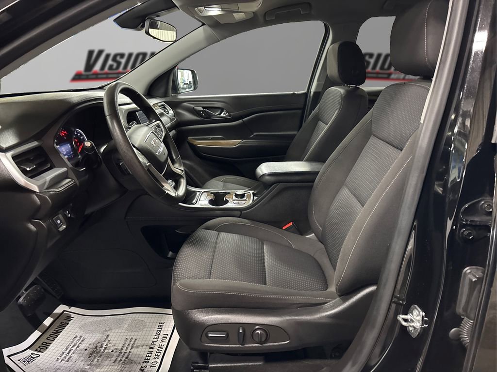 Used 2023 GMC Acadia SLE w/ Driver Convenience Package image 9