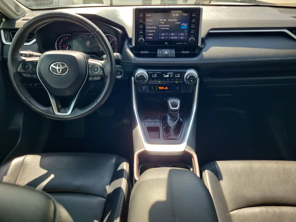 Used 2019 Toyota RAV4 Limited w/ Cold Weather Package FWD image 16