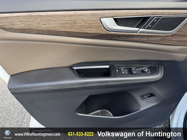 Certified 2025 Volkswagen Atlas SEL image 16