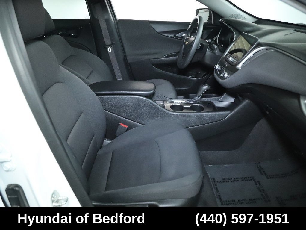 Used 2020 Chevrolet Malibu LS FWD image 33