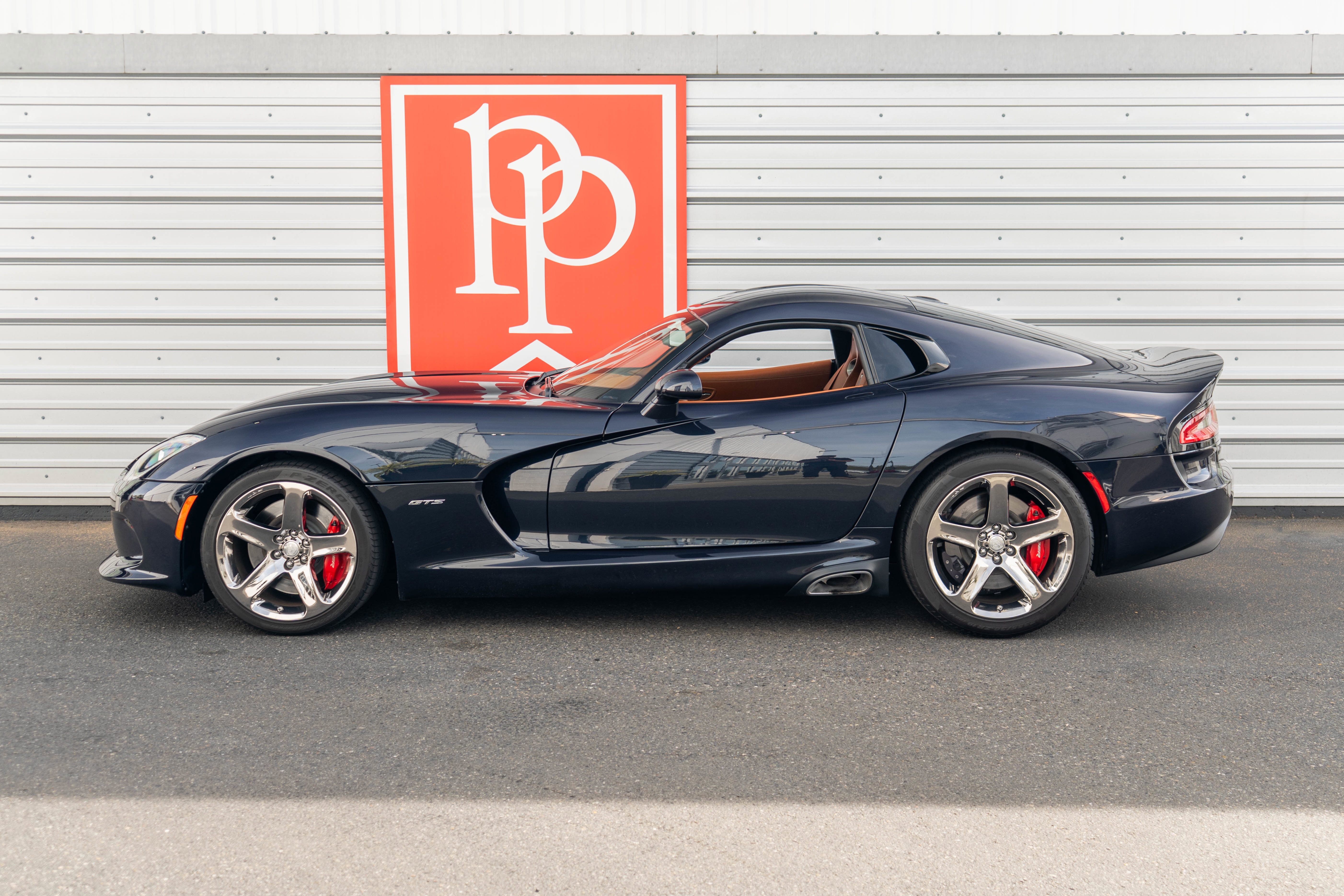 Used 2013 SRT Viper GTS w/ GTS Laguna Interior Pkg RWD image 29