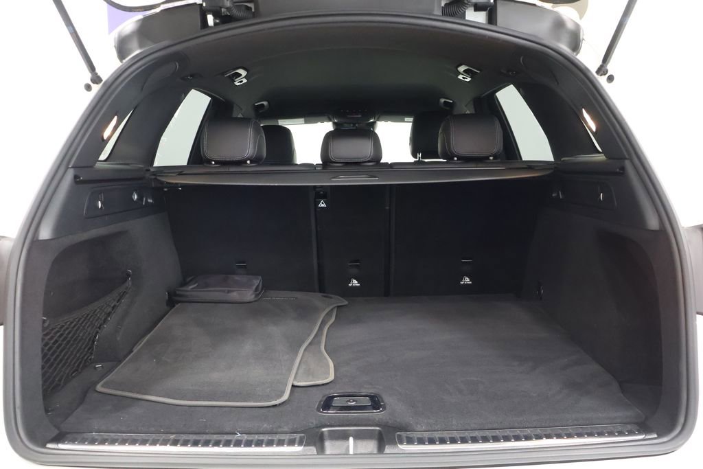 Certified 2022 Mercedes-Benz GLC 300 4MATIC w/ Driver Assistance Package image 26