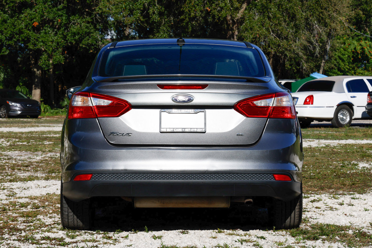 Used 2014 Ford Focus SE w/ SE Sport Package image 7