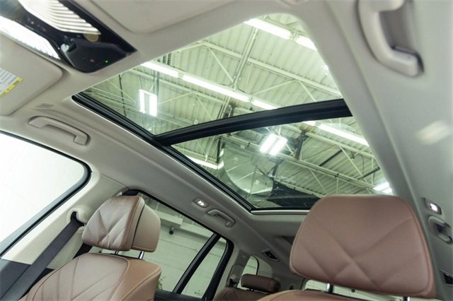 Certified 2025 BMW X7 xDrive40i image 14