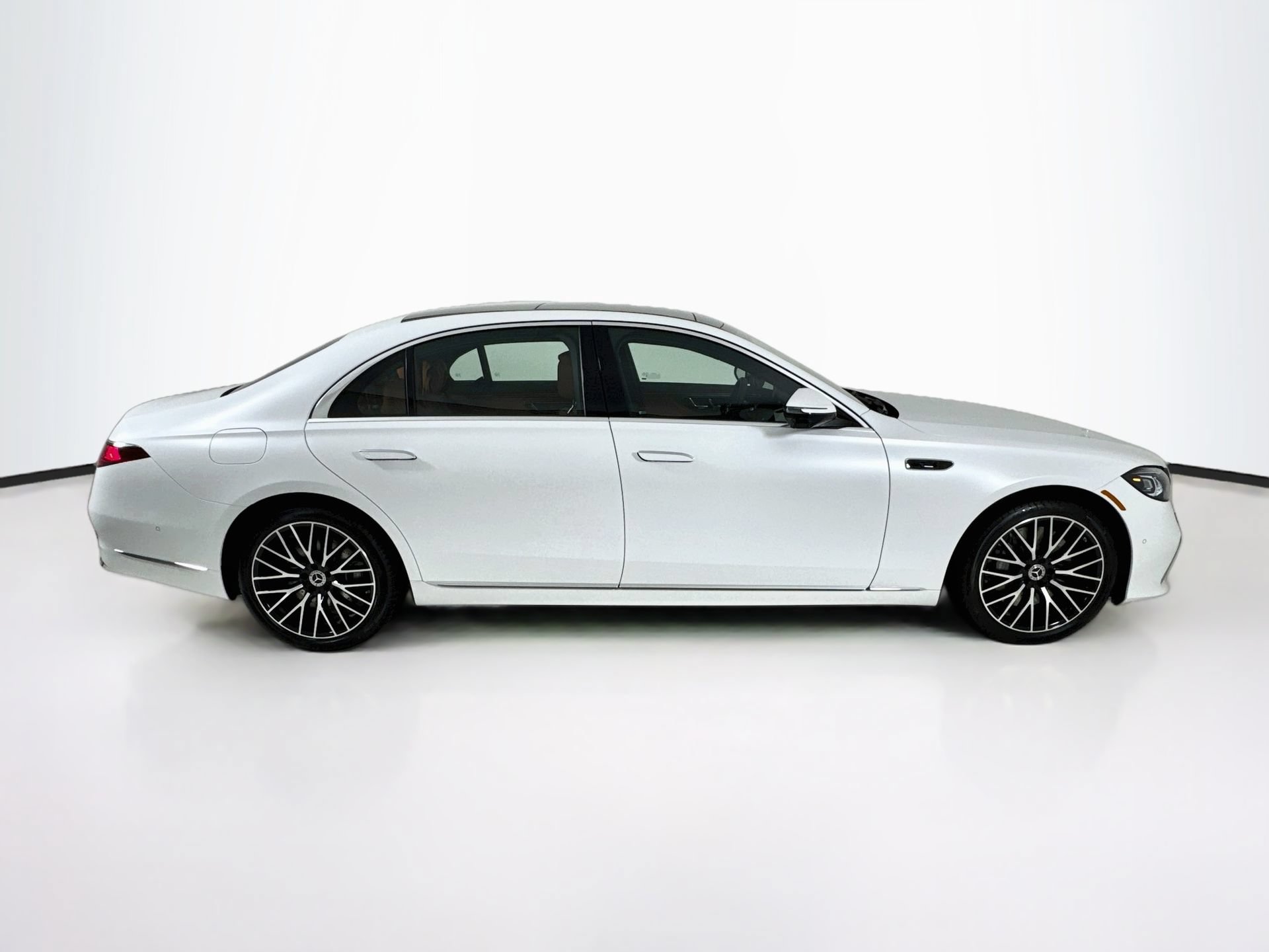New 2027 Mercedes-Benz S 580 4MATIC Sedan image 9