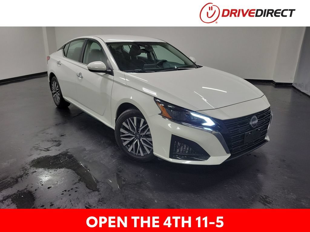 Used 2023 Nissan Altima 2.5 SV