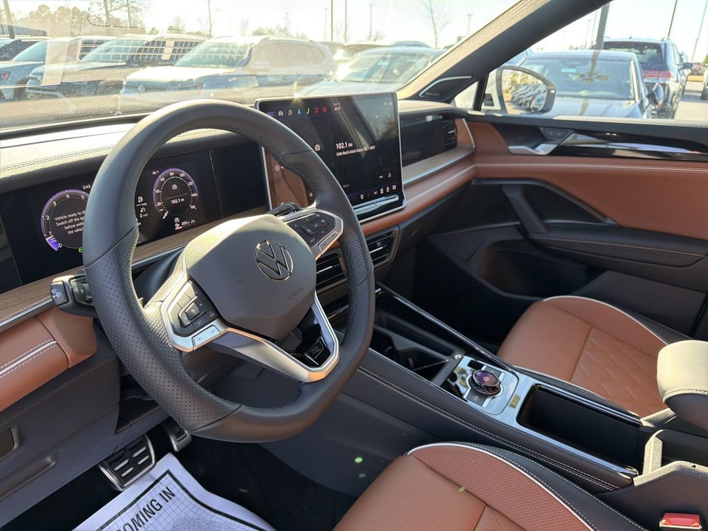New 2026 Volkswagen Tiguan SEL R-Line image 11
