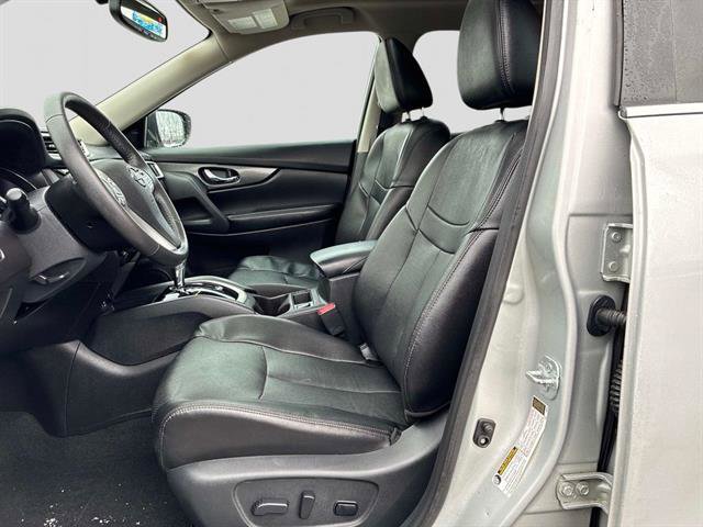 Used 2016 Nissan Rogue SL w/ SL Premium Package image 20