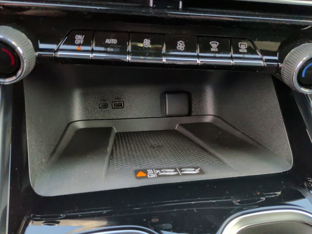 New 2026 Chevrolet Traverse LT FWD image 27