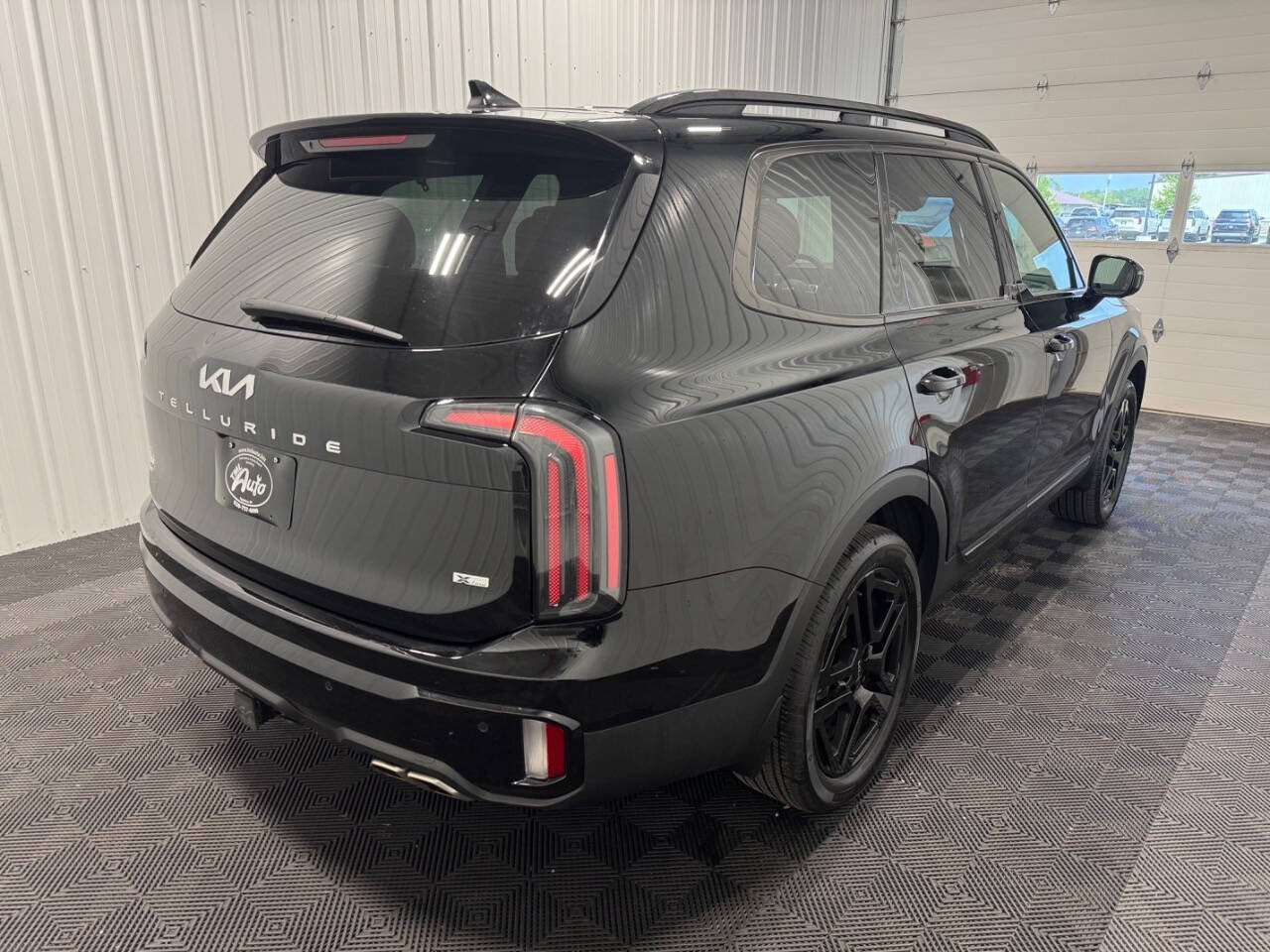 Used 2024 Kia Telluride SX Prestige X-Line AWD/4WD image 3