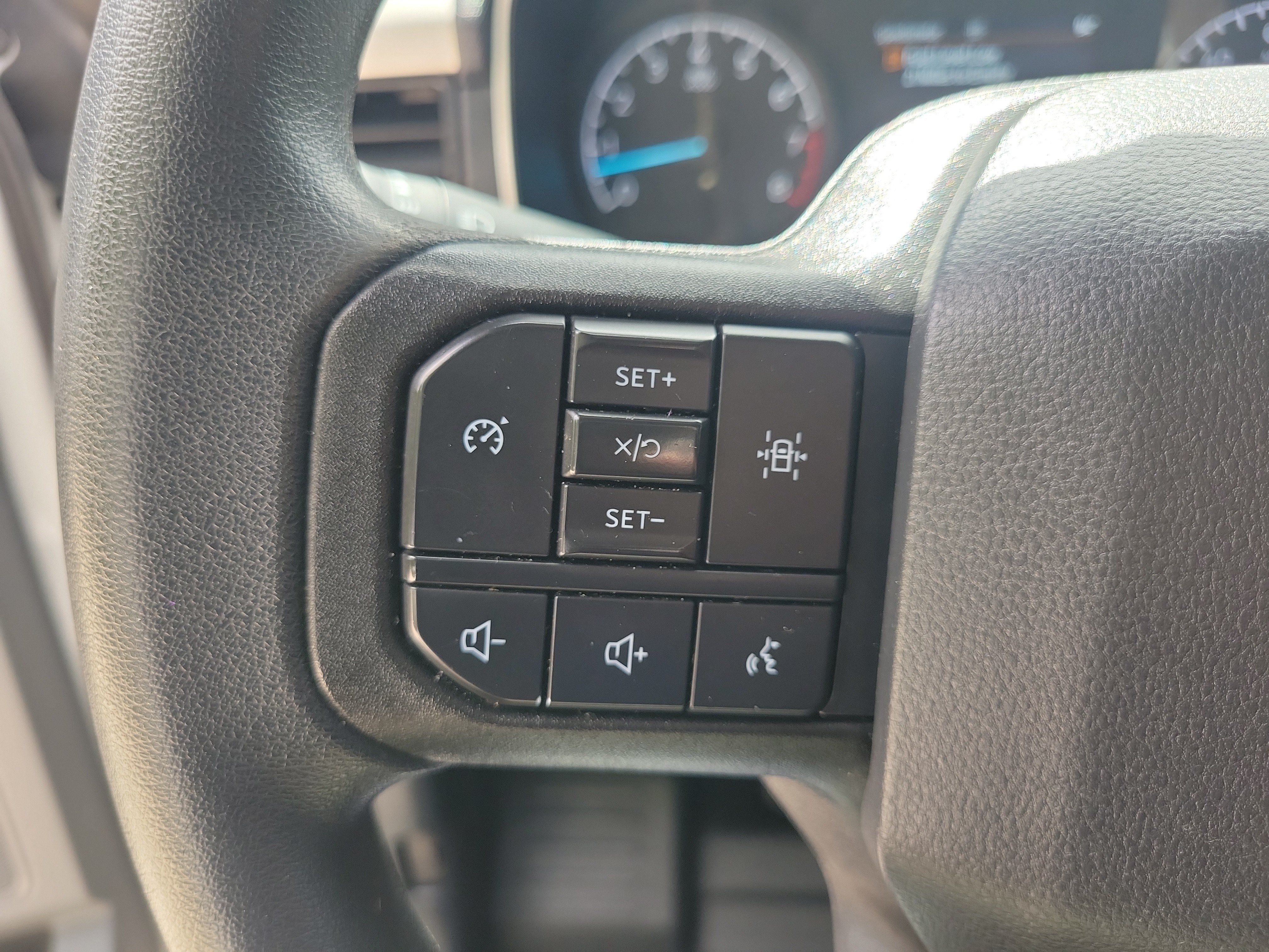 Used 2022 Ford F150 XL w/ Equipment Group 101A High RWD image 22