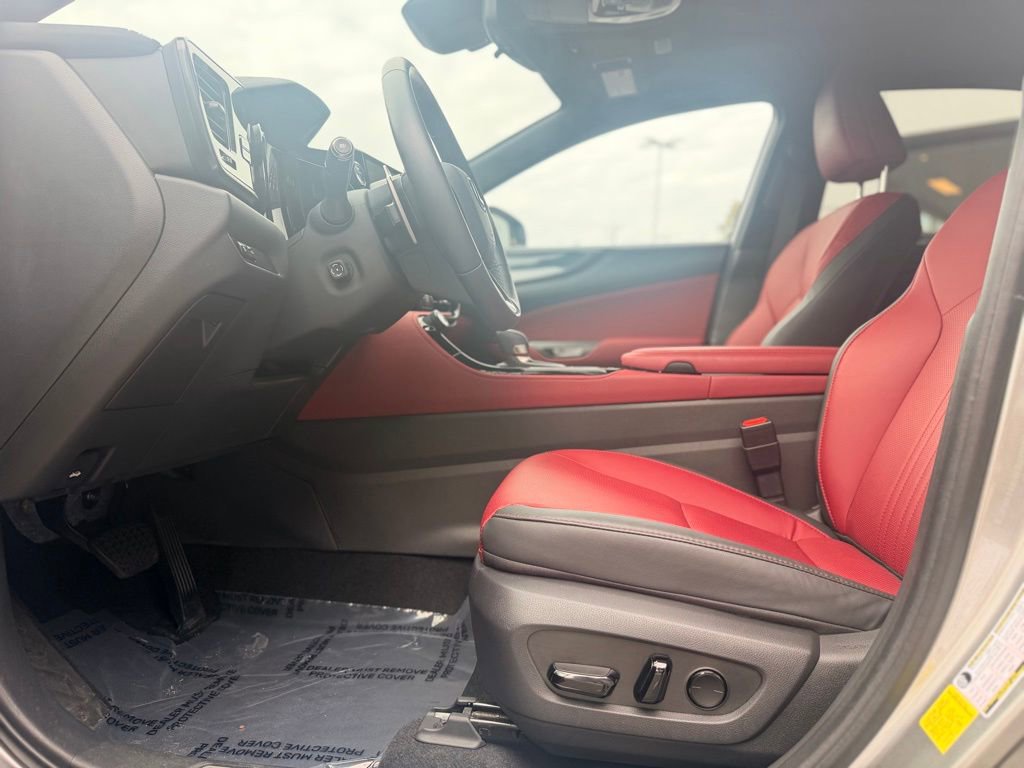 Used 2024 Lexus NX 350h AWD image 10