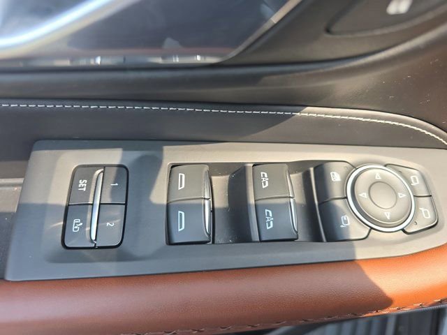 Used 2023 GMC Yukon Denali Ultimate image 25