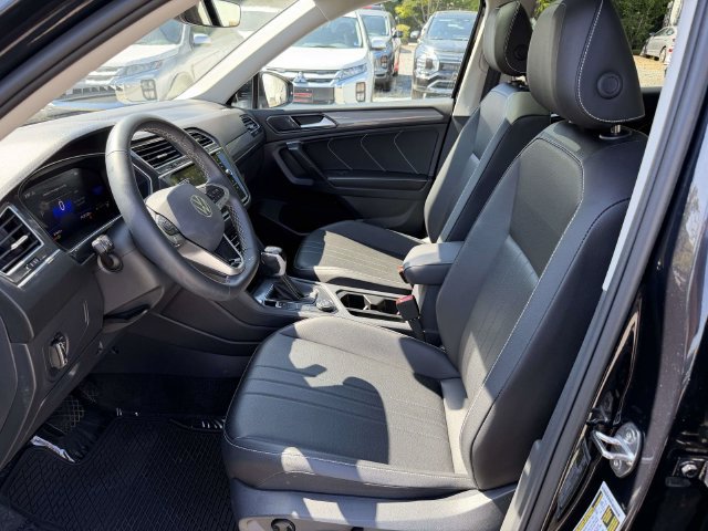Used 2024 Volkswagen Tiguan Wolfsburg Edition AWD/4WD image 14
