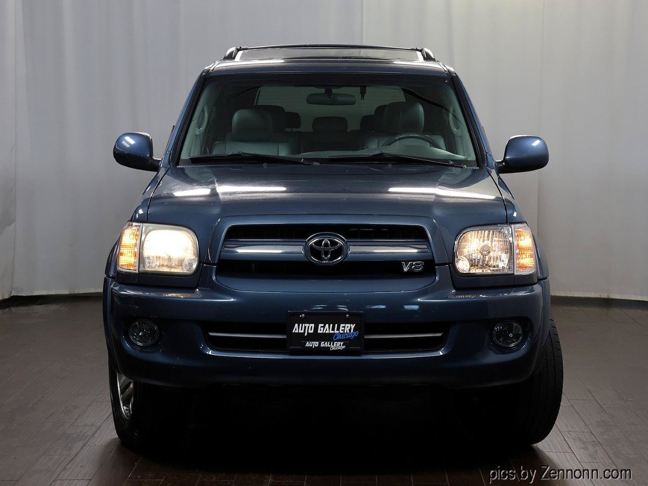 Used 2006 Toyota Sequoia SR5 w/ Preferred Pkg w/ Heated Seats AWD/4WD image 3
