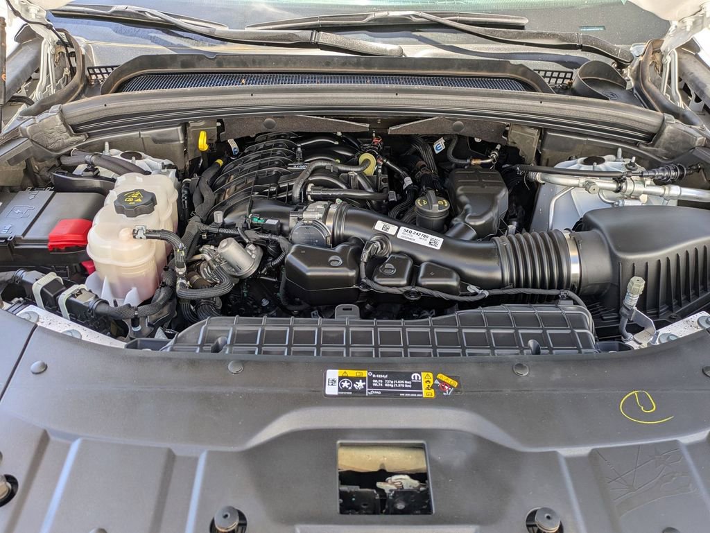 Used 2023 Jeep Grand Cherokee Limited AWD/4WD image 30