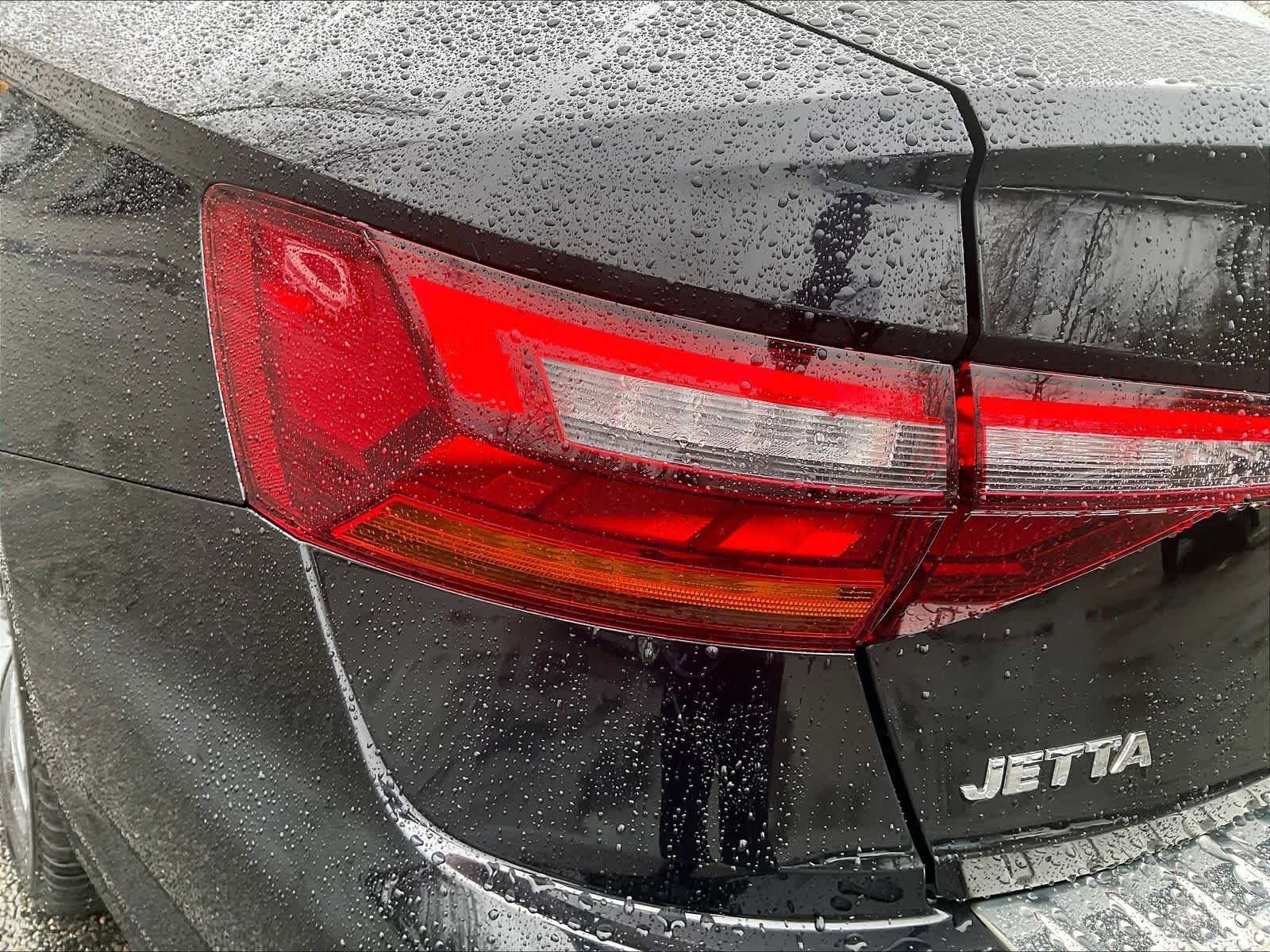 Used 2019 Volkswagen Jetta R-Line FWD image 33