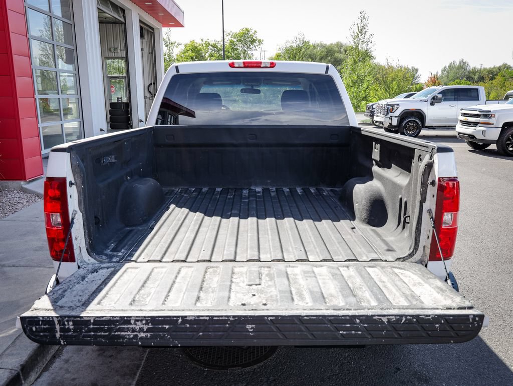 Used 2013 Chevrolet Silverado 1500 W/T w/ Skid Plate Package AWD/4WD image 5