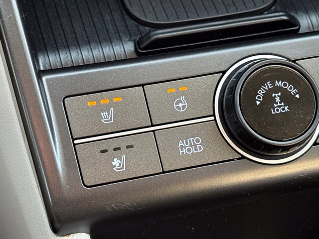 Used 2024 Hyundai Kona Limited AWD/4WD image 18