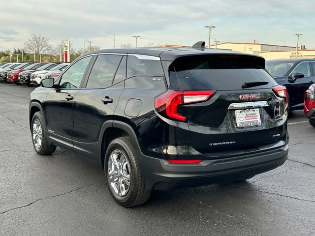 Used 2024 GMC Terrain SLE AWD/4WD image 6