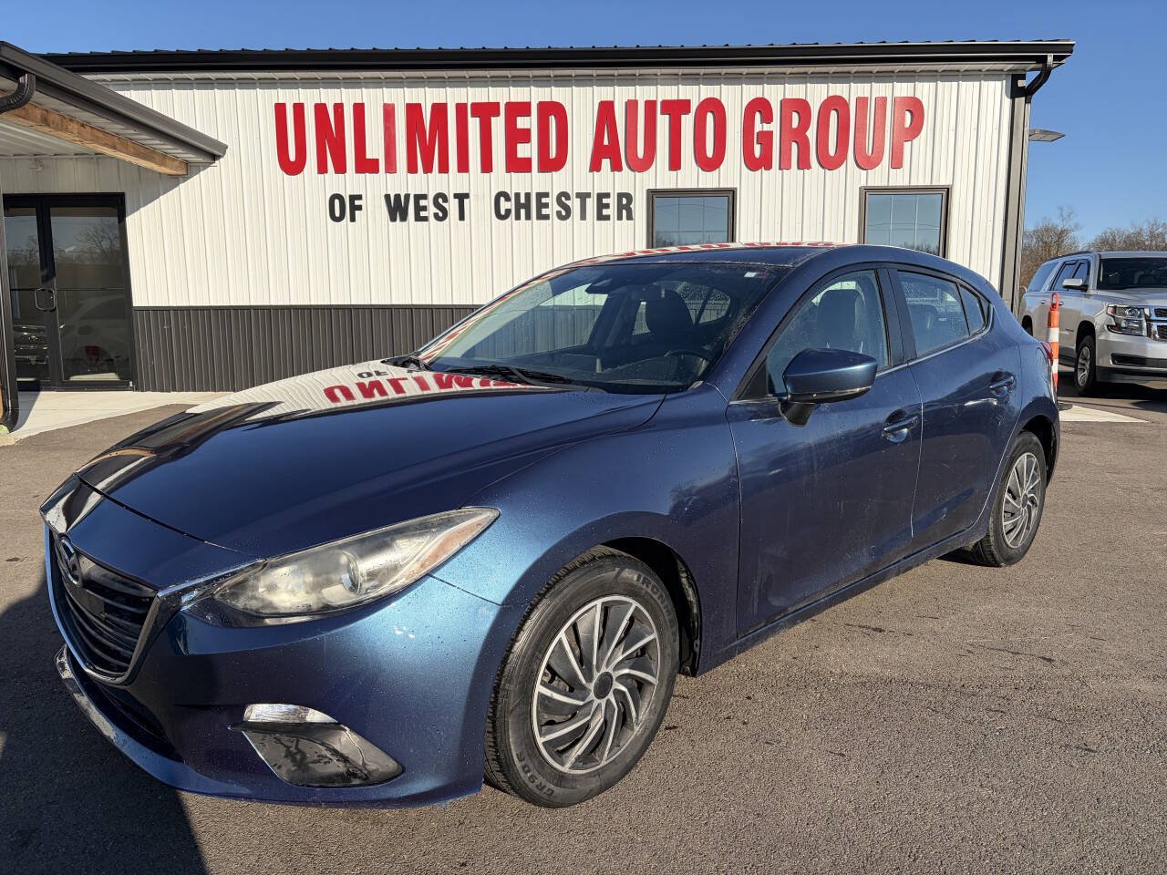 Used 2017 MAZDA MAZDA3 Touring FWD image 1