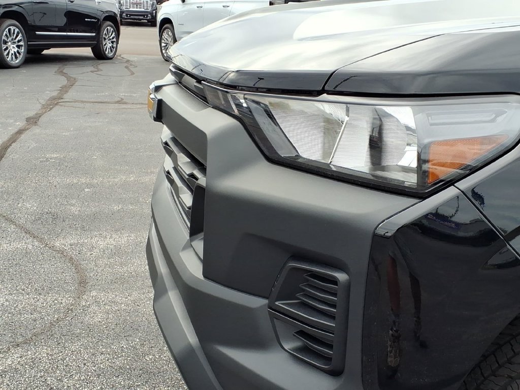 Used 2026 Chevrolet Colorado W/T w/ WT Custom Package AWD/4WD image 4