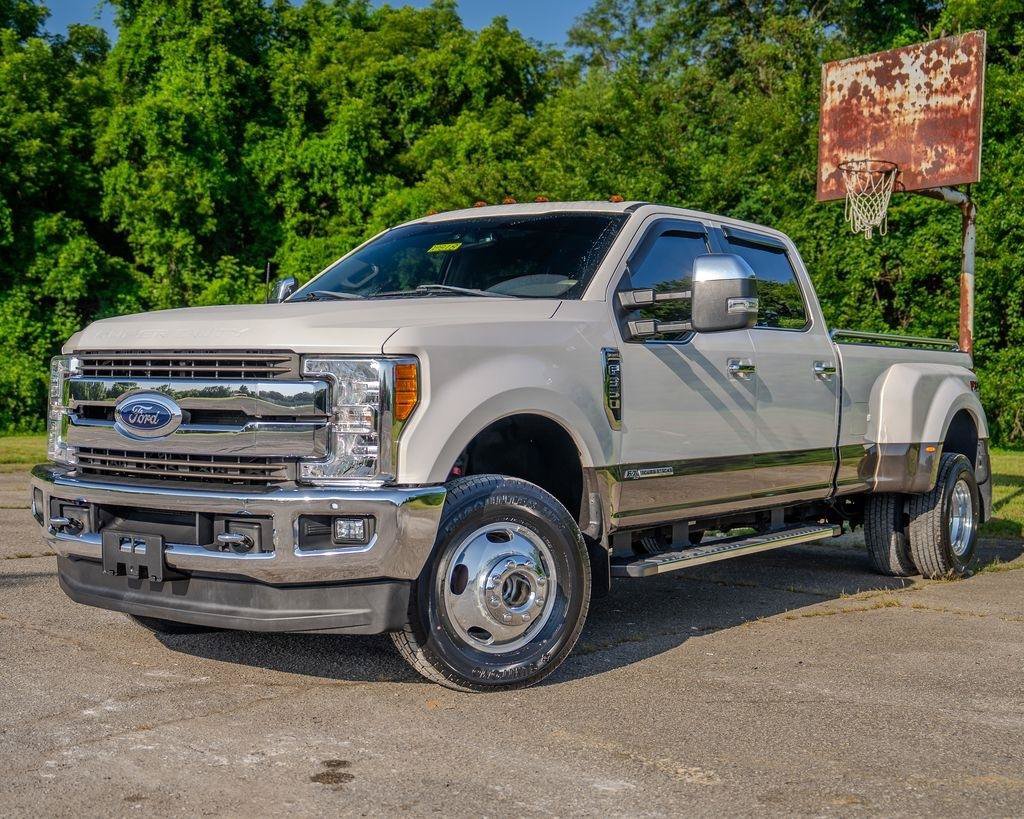 Used 2017 Ford F350 King Ranch w/ Chrome Package AWD/4WD image 4