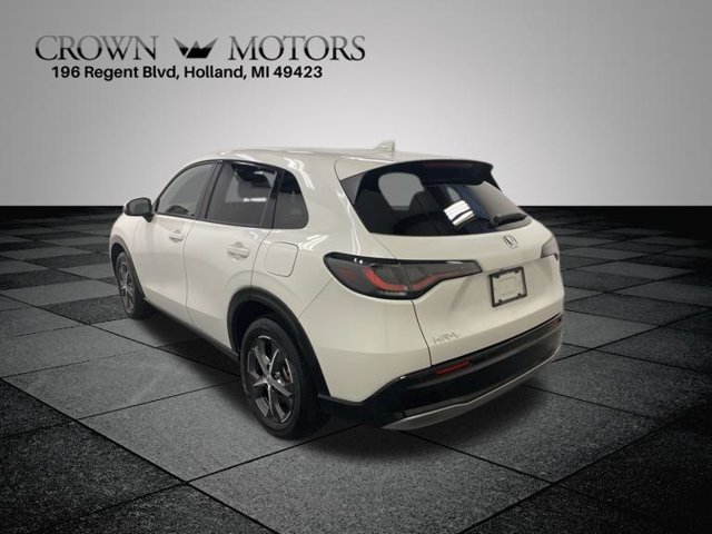 Certified 2024 Honda HR-V EX-L image 4