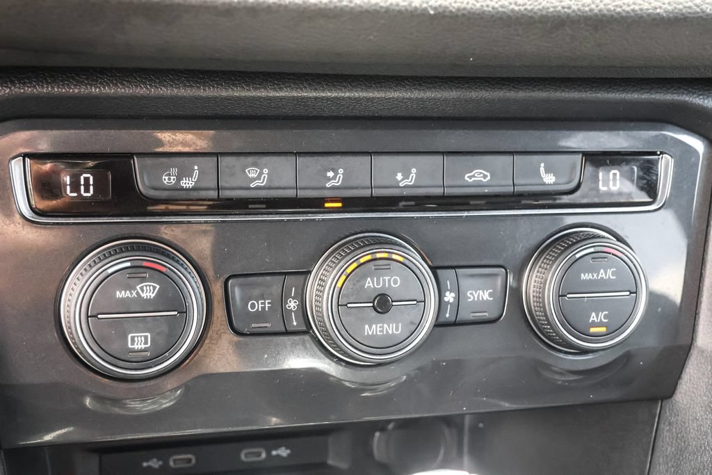Used 2021 Volkswagen Tiguan SEL Premium R-Line AWD/4WD image 24