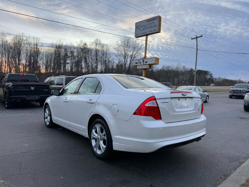 Used 2012 Ford Fusion SE image 7
