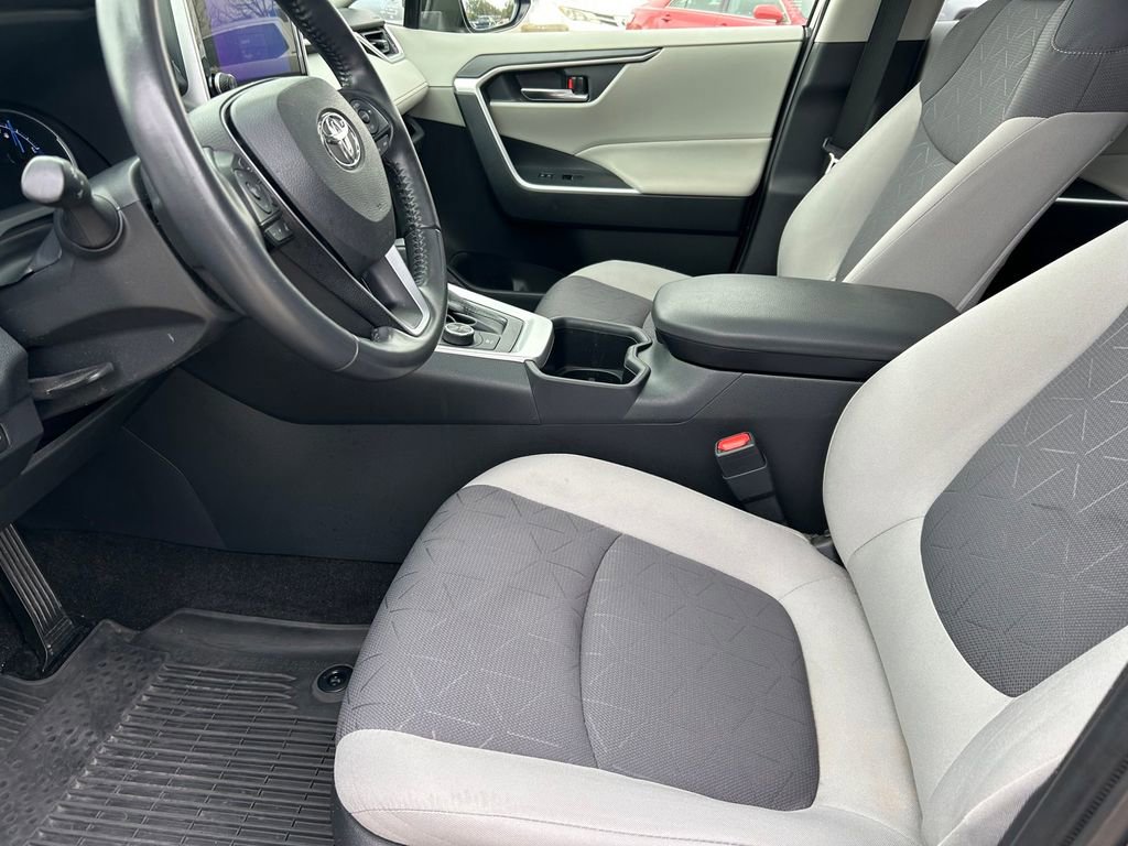 Certified 2023 Toyota RAV4 XLE w/ Convenience Package image 11