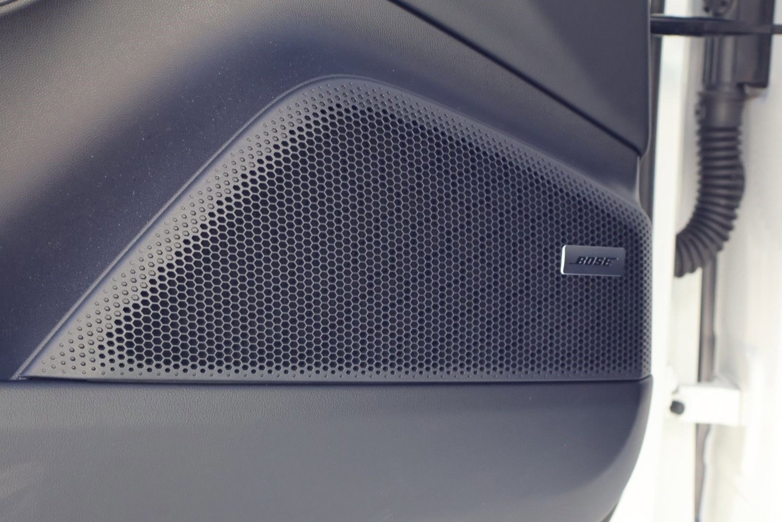 Certified 2024 Porsche Macan 4 Electric image 14