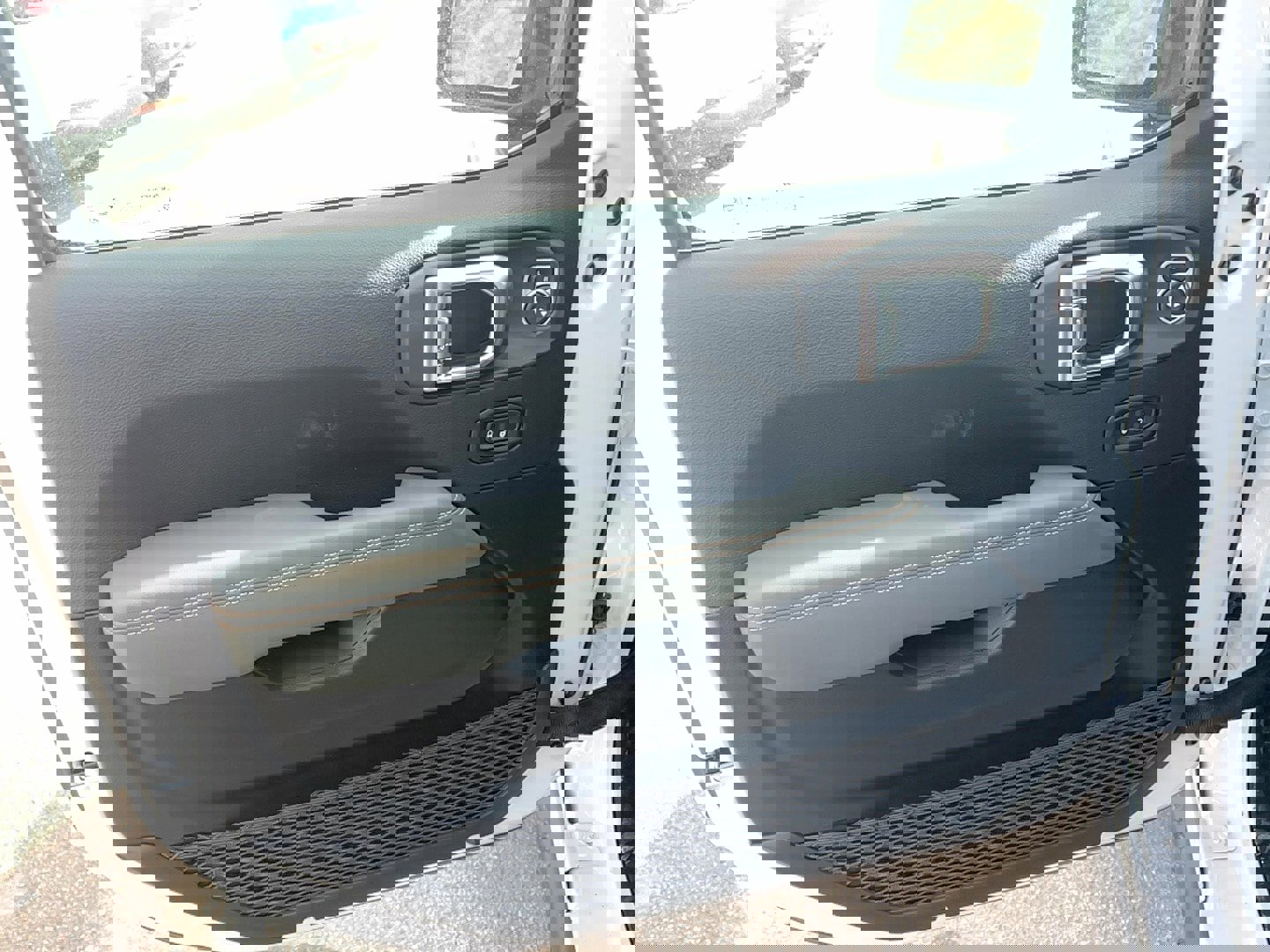 New 2026 Jeep Gladiator Mojave image 12