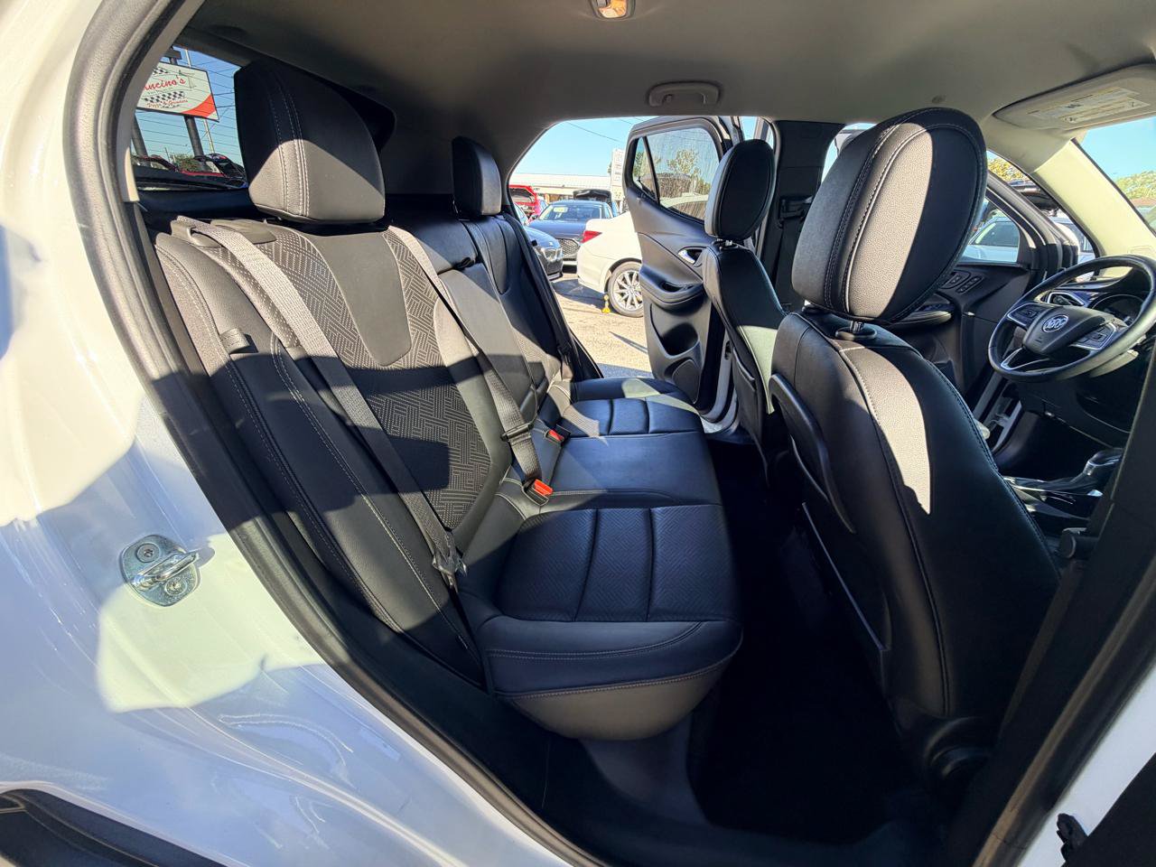 Used 2021 Buick Encore GX Essence FWD image 16