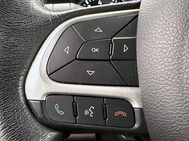 Used 2017 Jeep Renegade Trailhawk AWD/4WD image 28