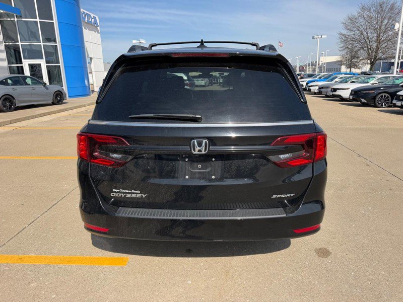 Certified 2023 Honda Odyssey Sport image 3