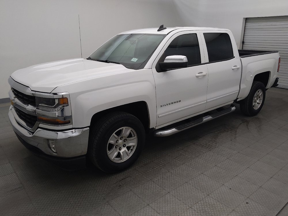 Used 2018 Chevrolet Silverado 1500 LT w/ All Star Edition RWD image 2