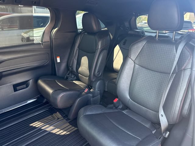 Used 2025 Toyota Sienna XSE w/ XSE Plus Package AWD/4WD image 14