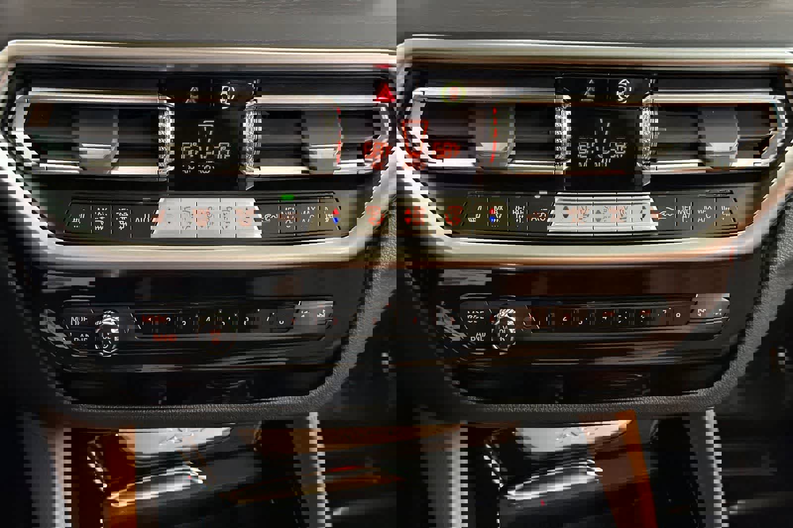 Used 2023 BMW X4 xDrive30i w/ M Sport Package image 21