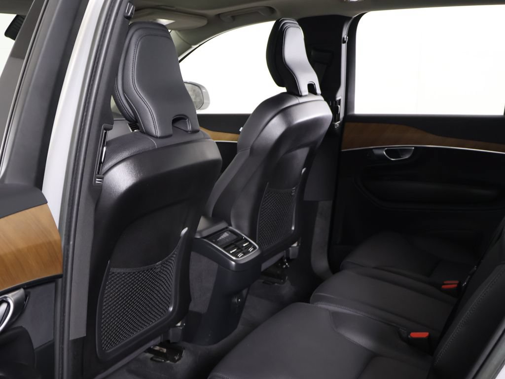 Used 2023 Volvo XC90 B6 Core w/ Climate Package AWD/4WD image 30