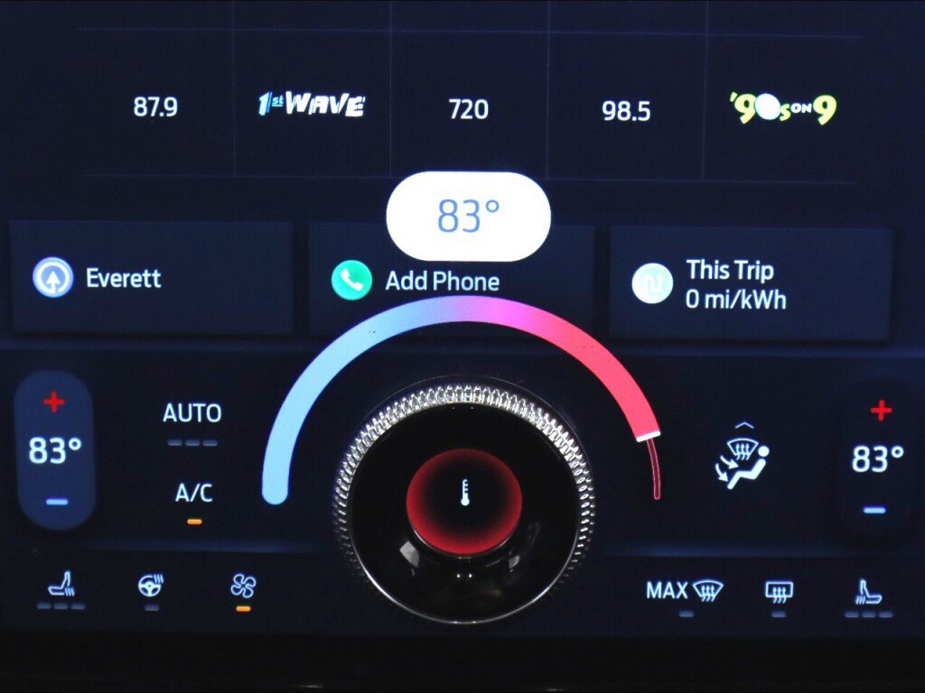 Used 2021 Ford Mustang Mach-E Premium w/ Equipment Group 301A image 19